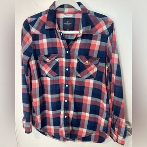 American Eagle Plaid Shirt Size M Boyfriend Fit Long Sleeve Pearl Snap Western